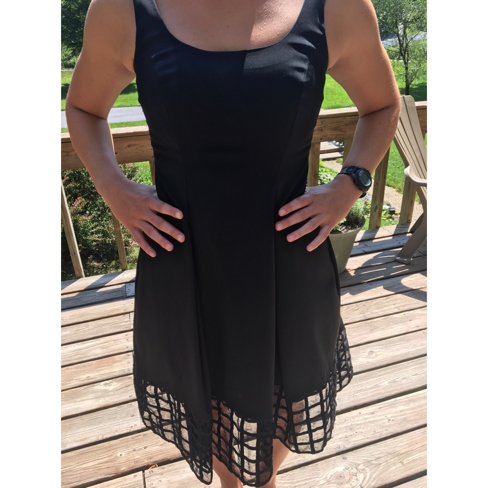 Black size 4-6 dress with pockets